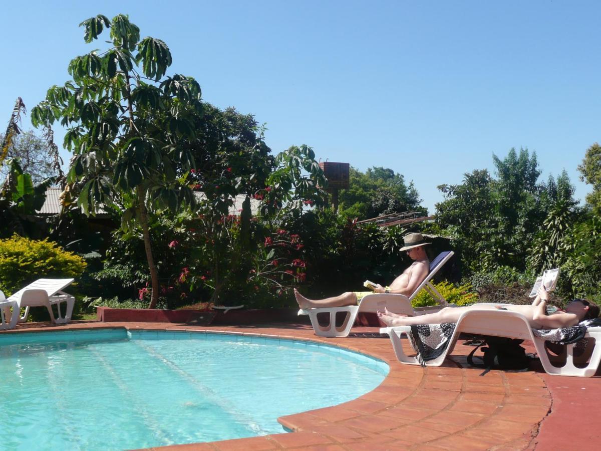 Hostel Residencial Uno Puerto Iguazú Zewnętrze zdjęcie